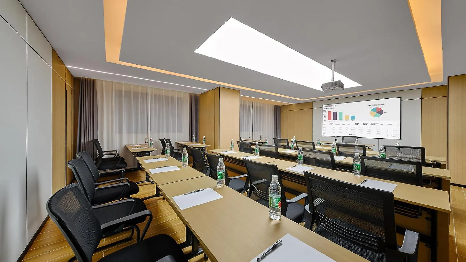 Pearl Hotel - Gongbei Port Zhuhai